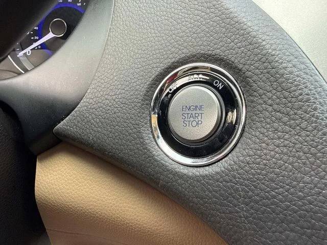 Used 2013 Brown Hyundai Base image 32