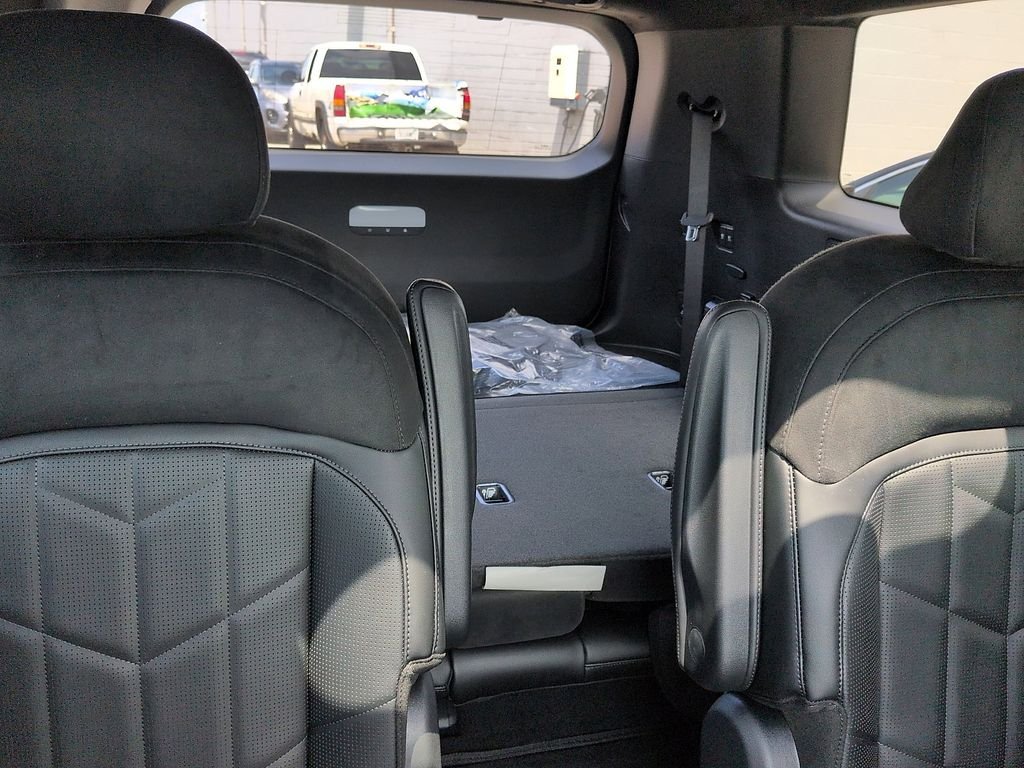 New 2027 Wolf Gray Kia X-Pro SX Prestige image 8