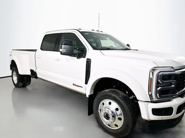 2026 Ford F-450 Platinum 4x4 Crew Cab 8' Box DRW's photo
