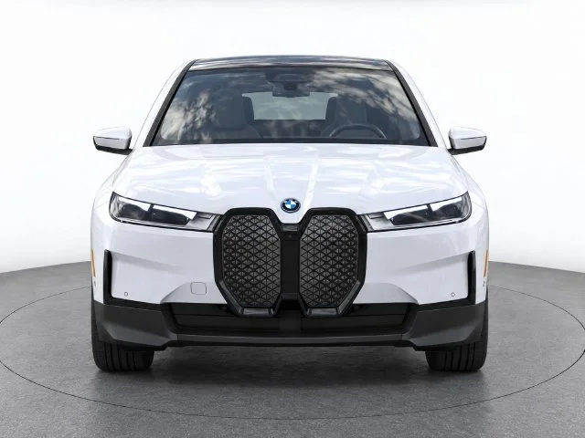 Certified Used 2024 White BMW xDrive50 image 5