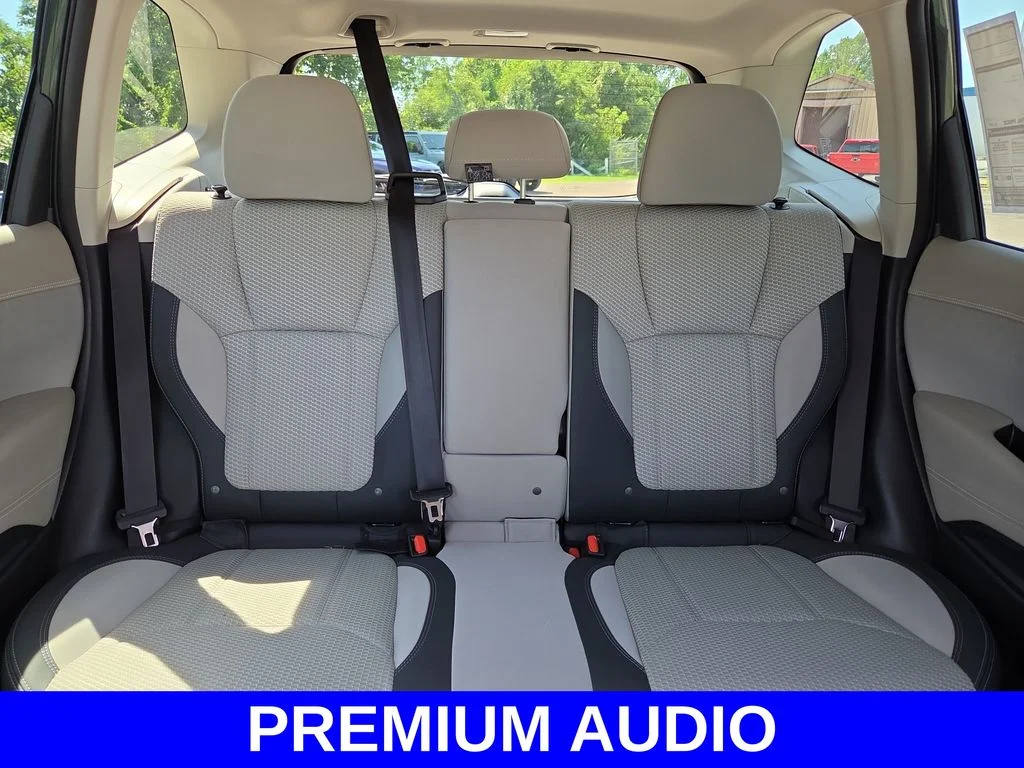 Used 2022 Green Subaru Premium image 11