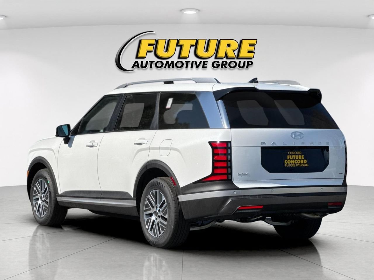 New 2026 White Hyundai SEL 8P image 5