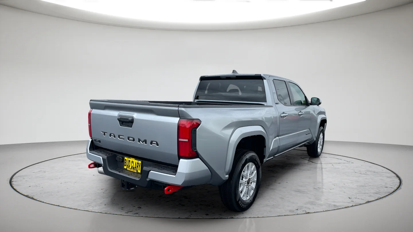 New 2026 Silver Toyota SR5 image 5