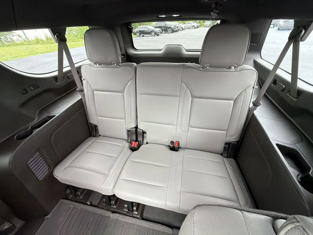Certified Used 2023 White GMC SLT image 32