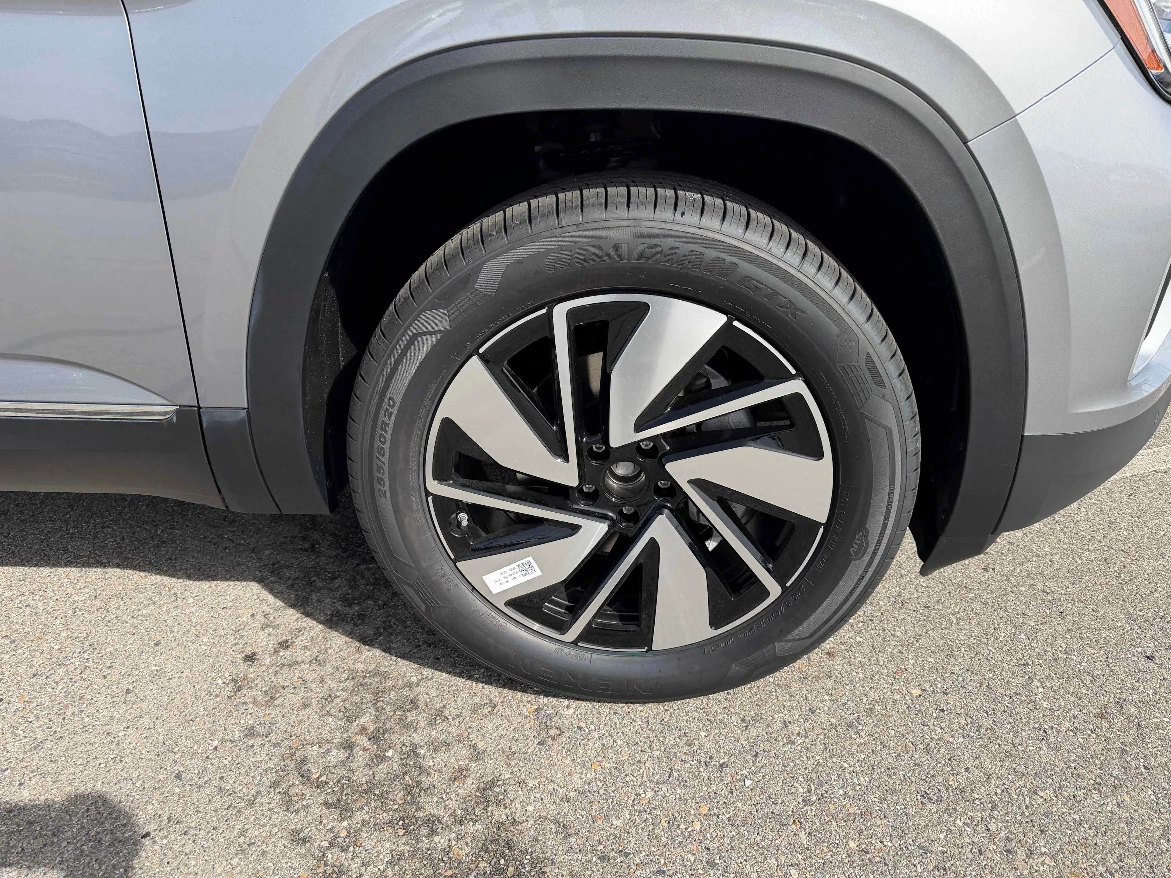 New 2026 Silver Mist Volkswagen 2.0T SEL image 11