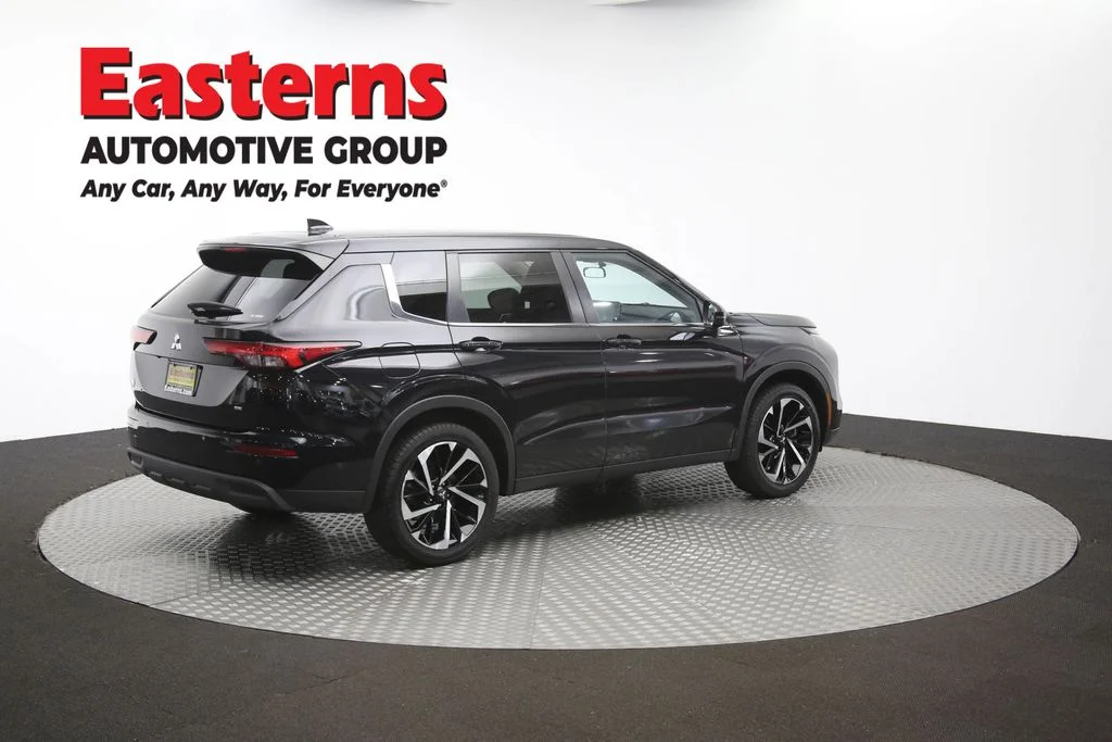 Used 2024 Black Mitsubishi SE image 41