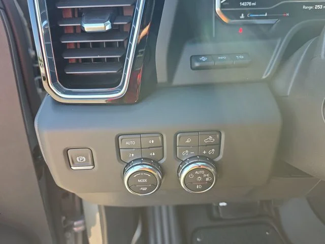 Used 2024 Silver GMC Denali image 26