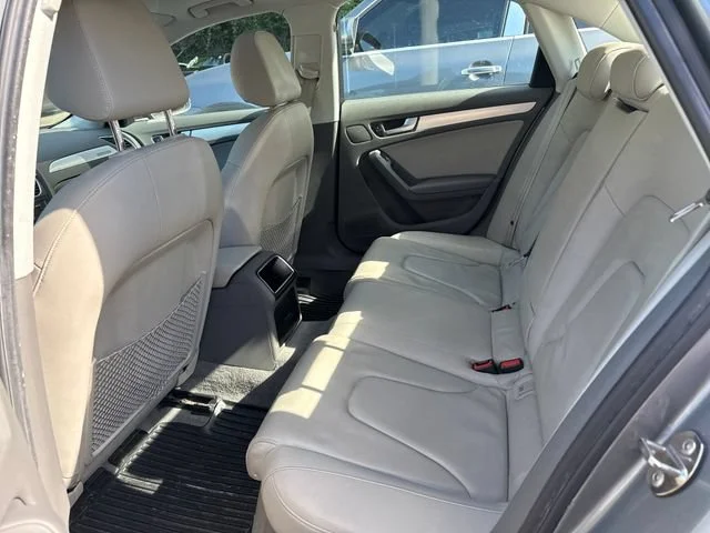 Used 2010 Meteor Gray Pearl Effect Audi 2.0T Premium image 12