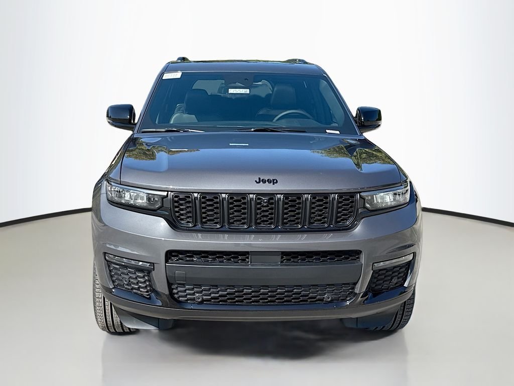 New 2025 Baltic Gray Metallic Clear-Coat Exterior Paint Jeep Limited image 2