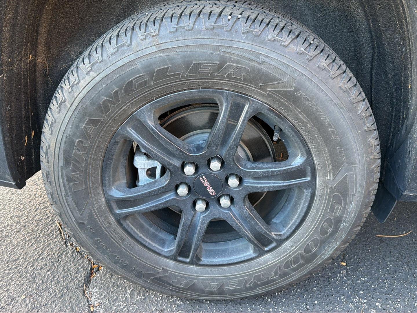 Used 2020 Red Quartz Tintcoat GMC AT4 image 9