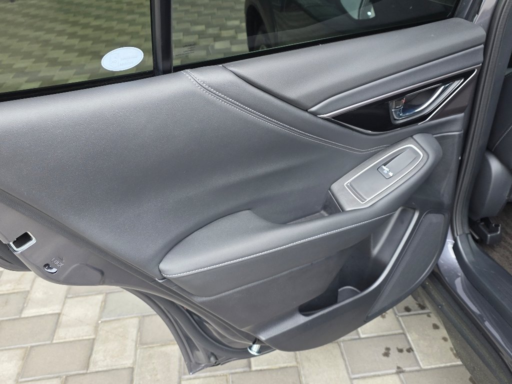 Used 2025 Magnetite Gray Metallic Subaru Limited image 31
