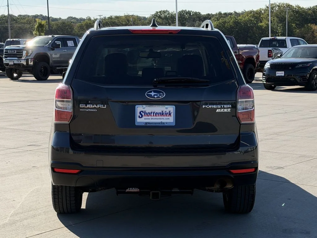 Used 2016 Gray Subaru 2.5i Premium image 5