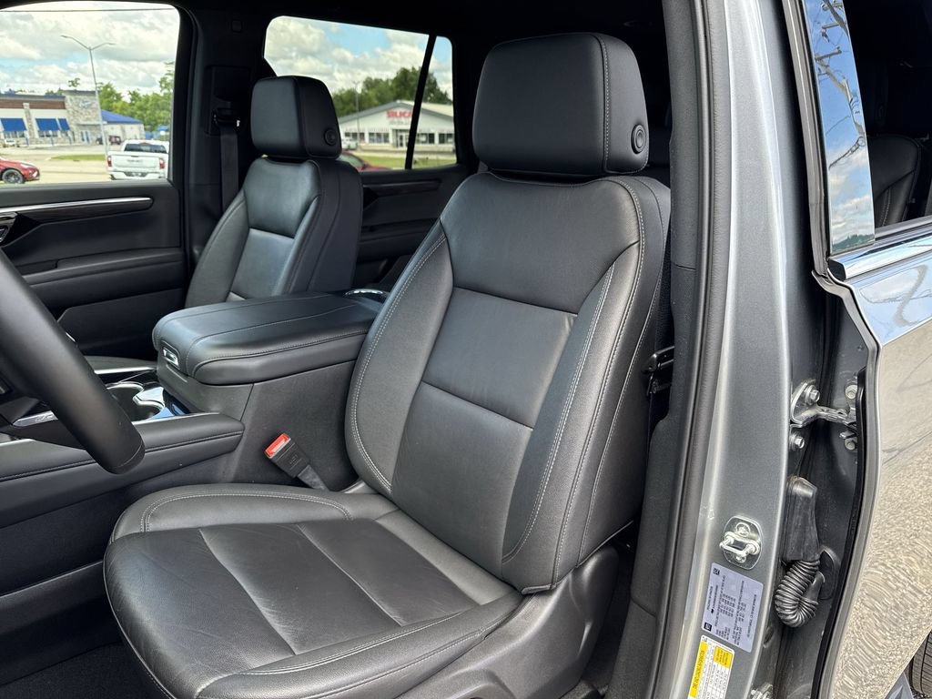 2025 Chevrolet Tahoe LT - Photo 14