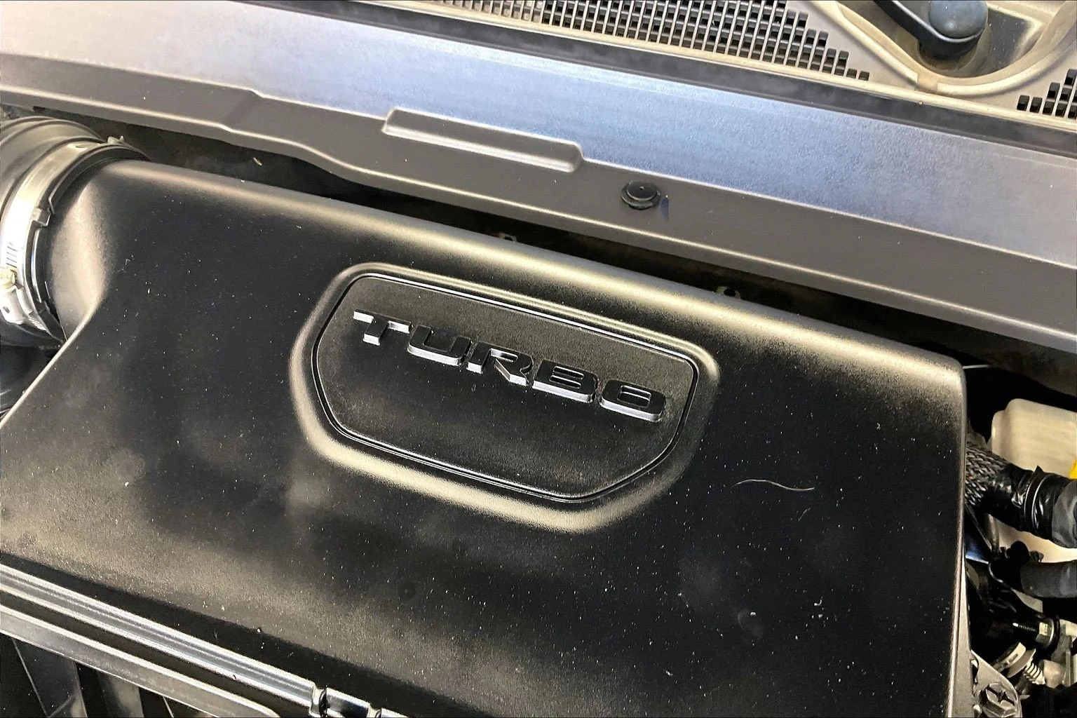 Used 2024 Sting-Gray Clearcoat Jeep Limited image 32