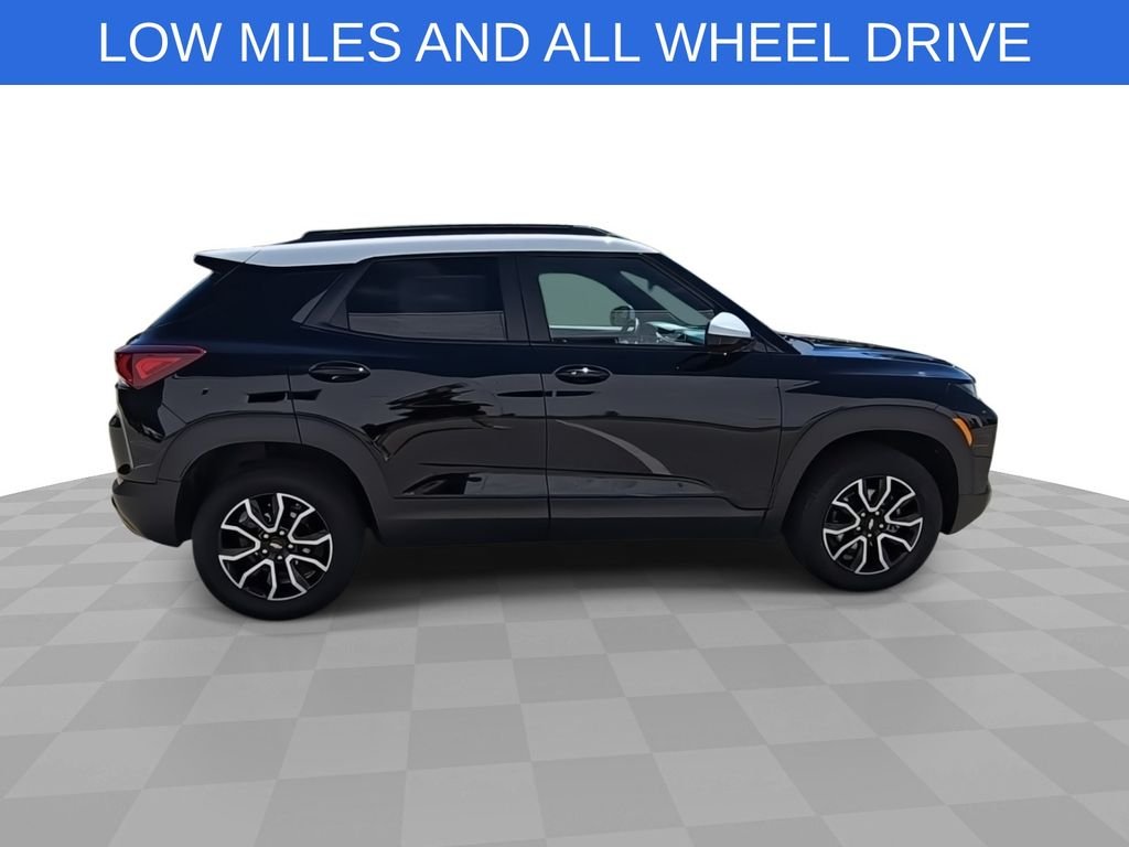 Used 2023 Black Chevrolet ACTIV image 9