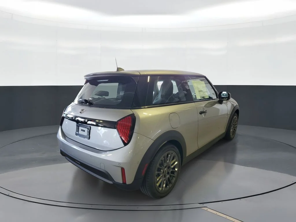 New 2026 Silver MINI  image 3