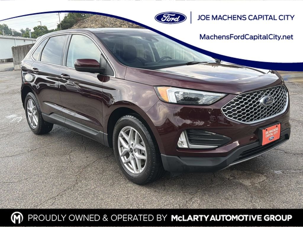Used 2024 Red Ford SEL image 1