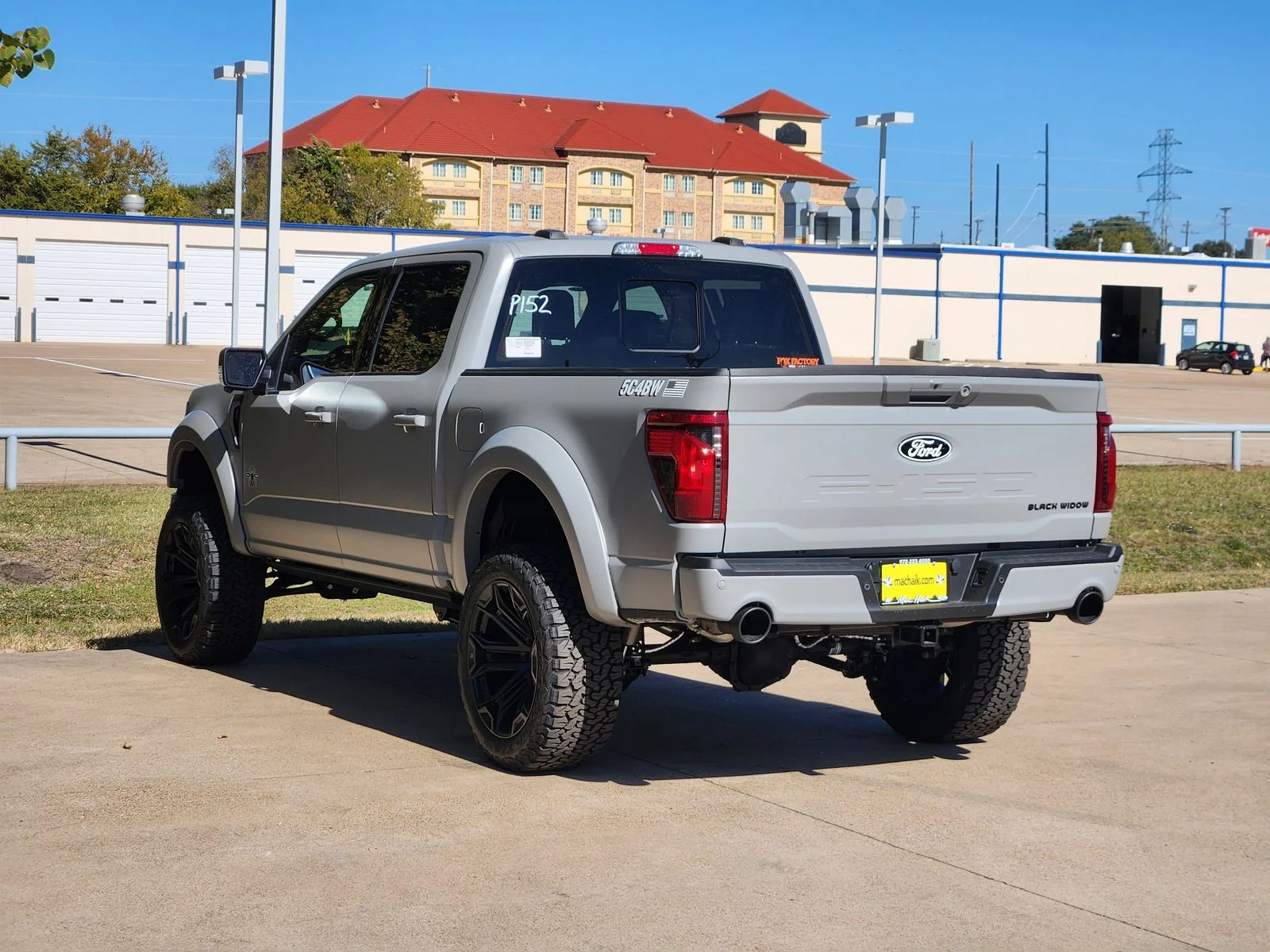 2025 Ford F-150 XLT - Photo 3