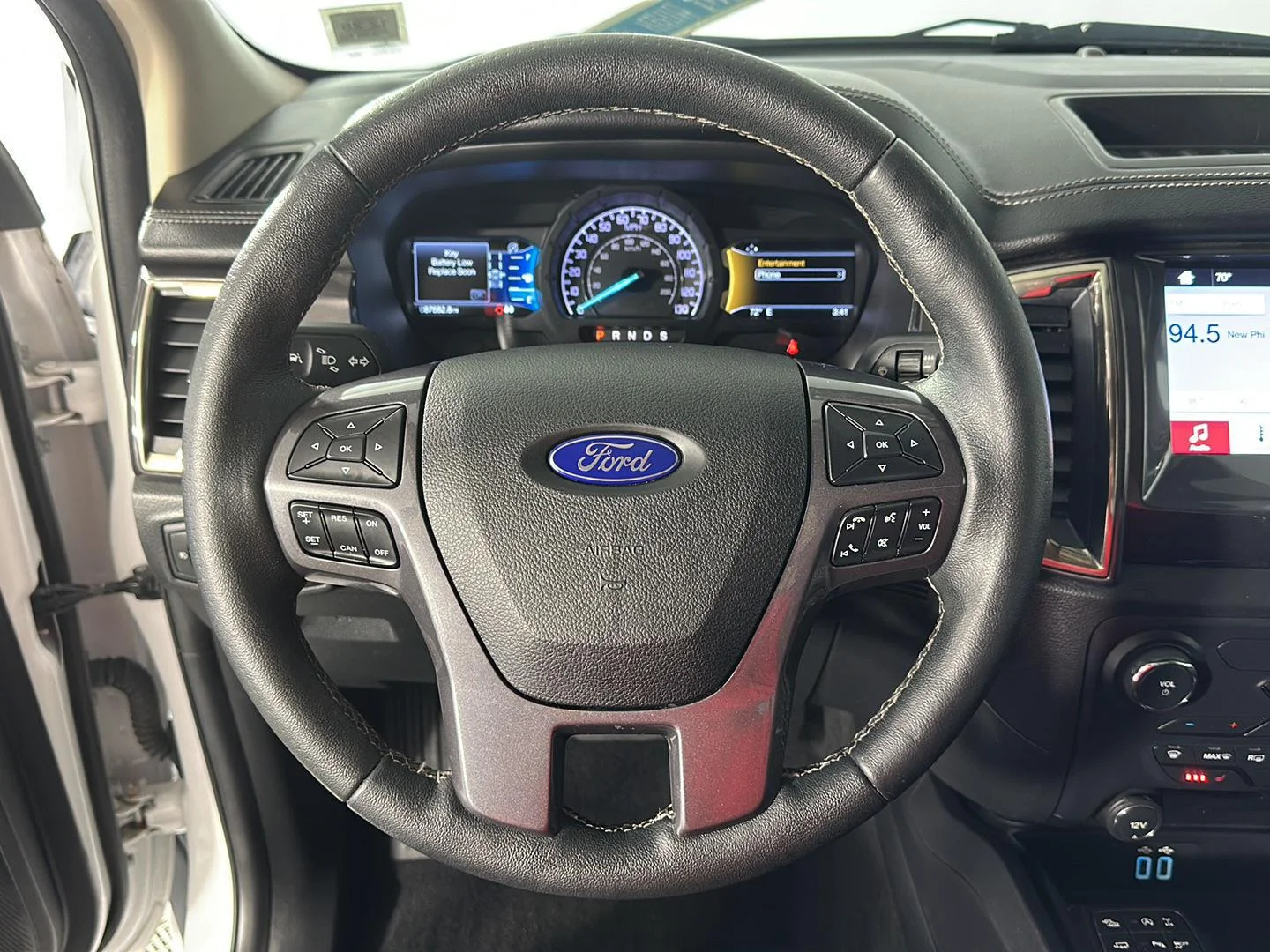 Used 2019 Oxford White Ford LARIAT image 18