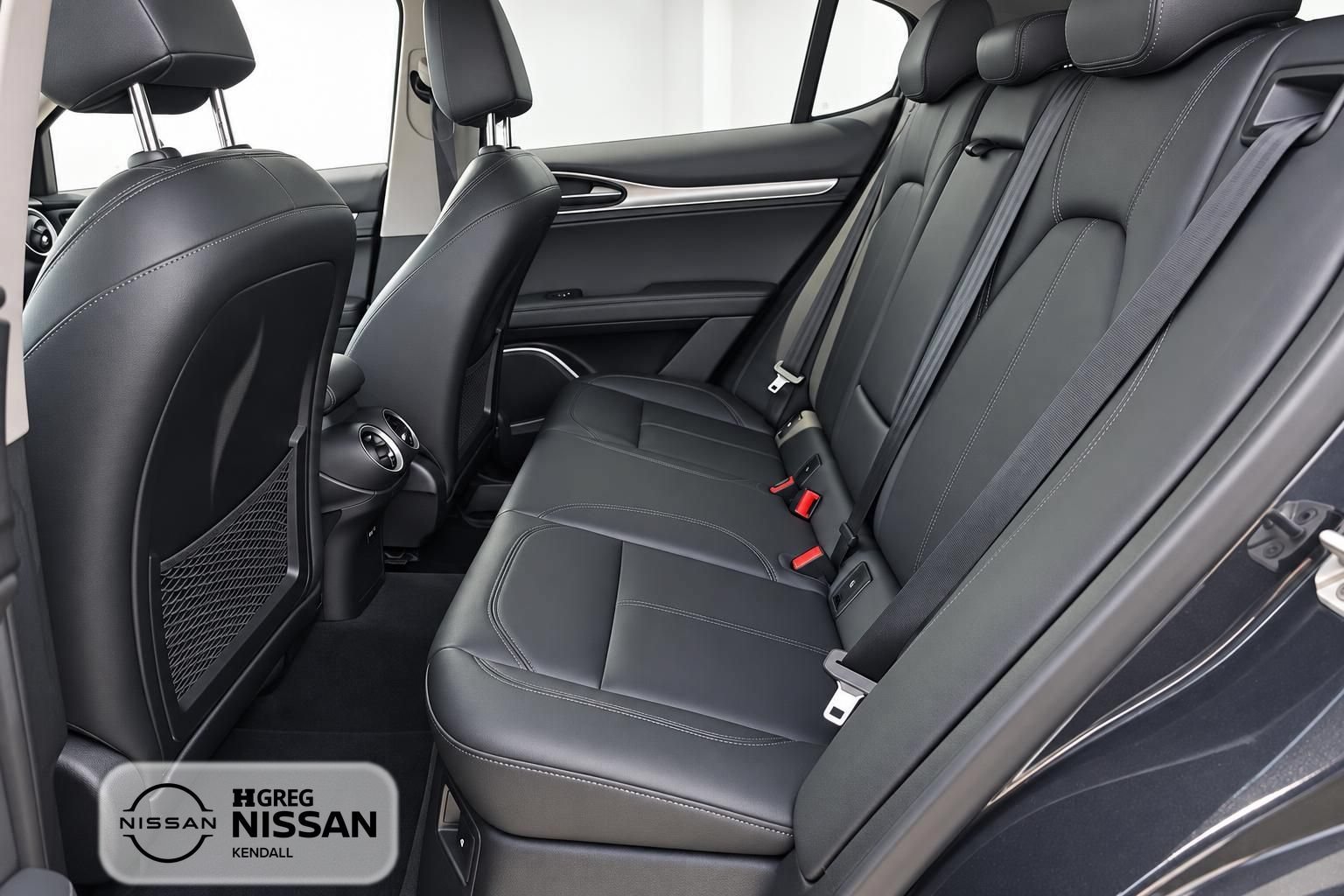 Used 2018 Black Alfa Romeo Base image 12