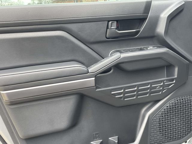 2026 Toyota Tacoma SR5 - Photo 19
