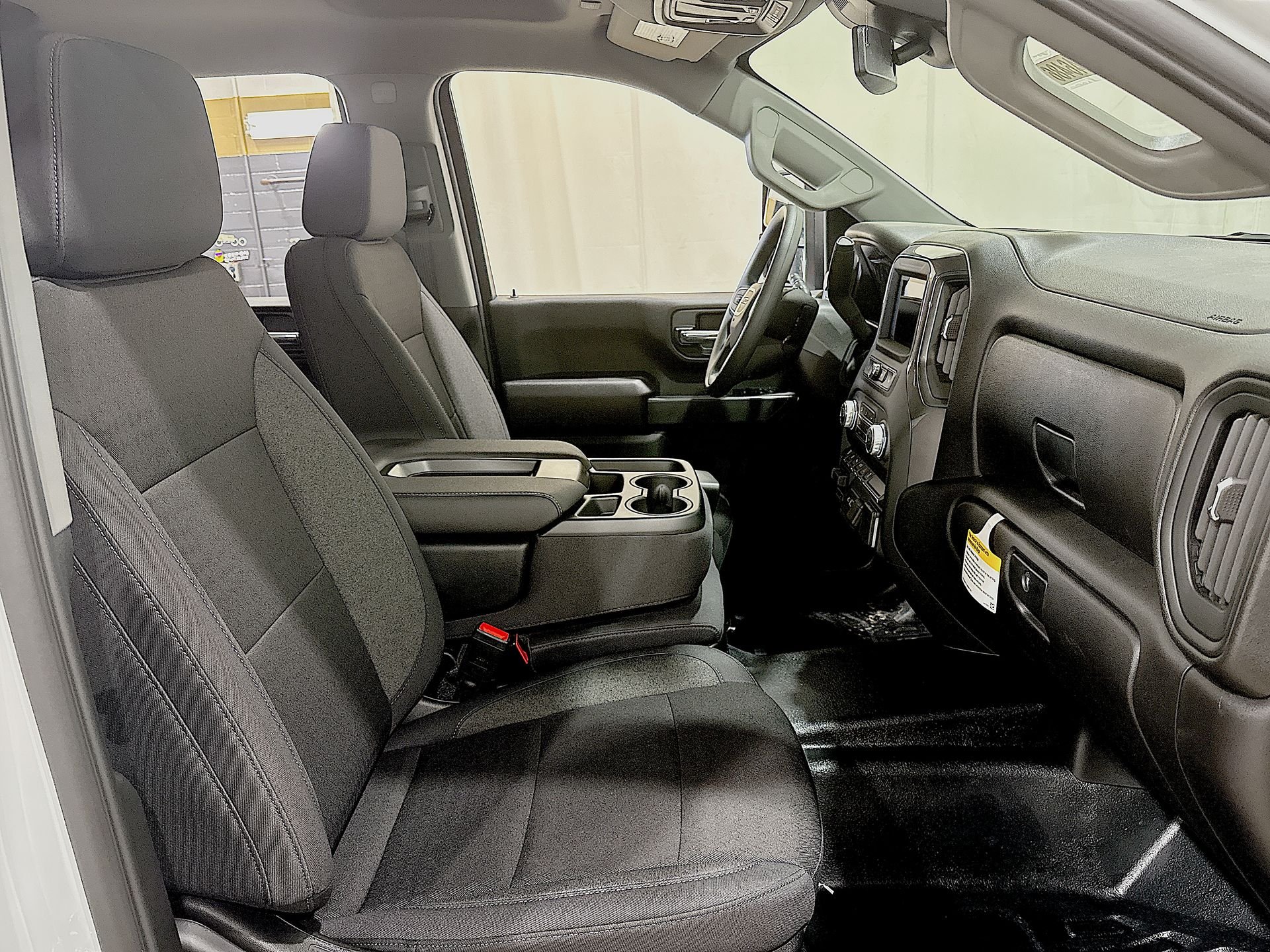 2025 GMC Sierra 2500HD Pro - Photo 25