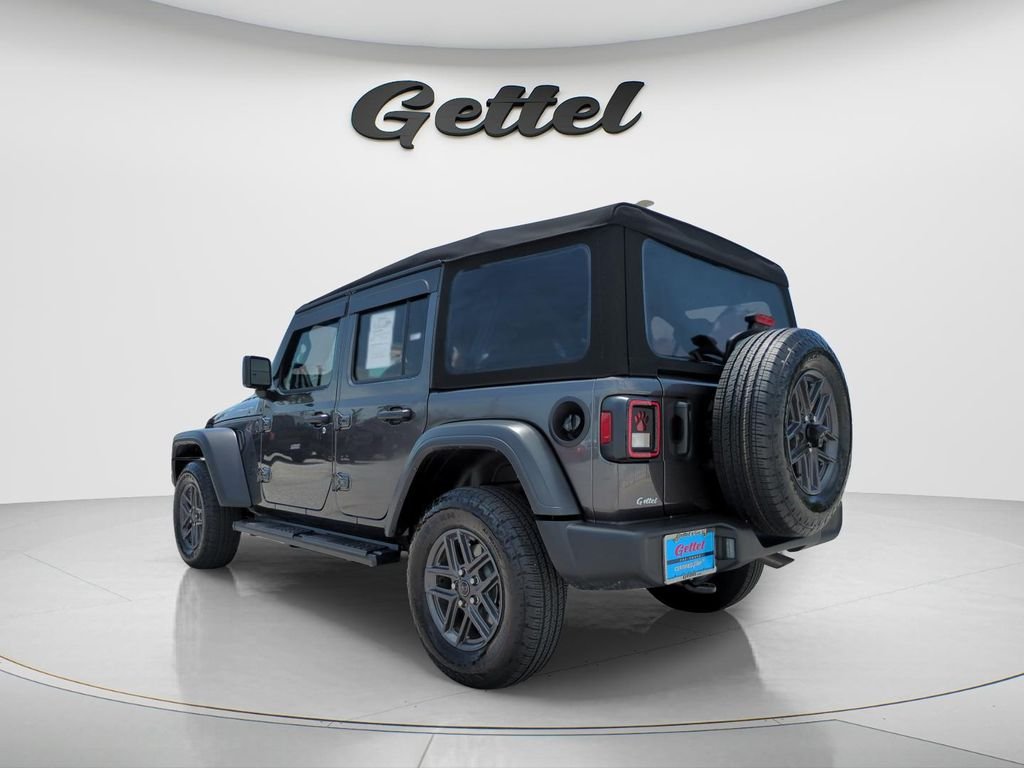Used 2024 Gray Jeep Sport S image 7