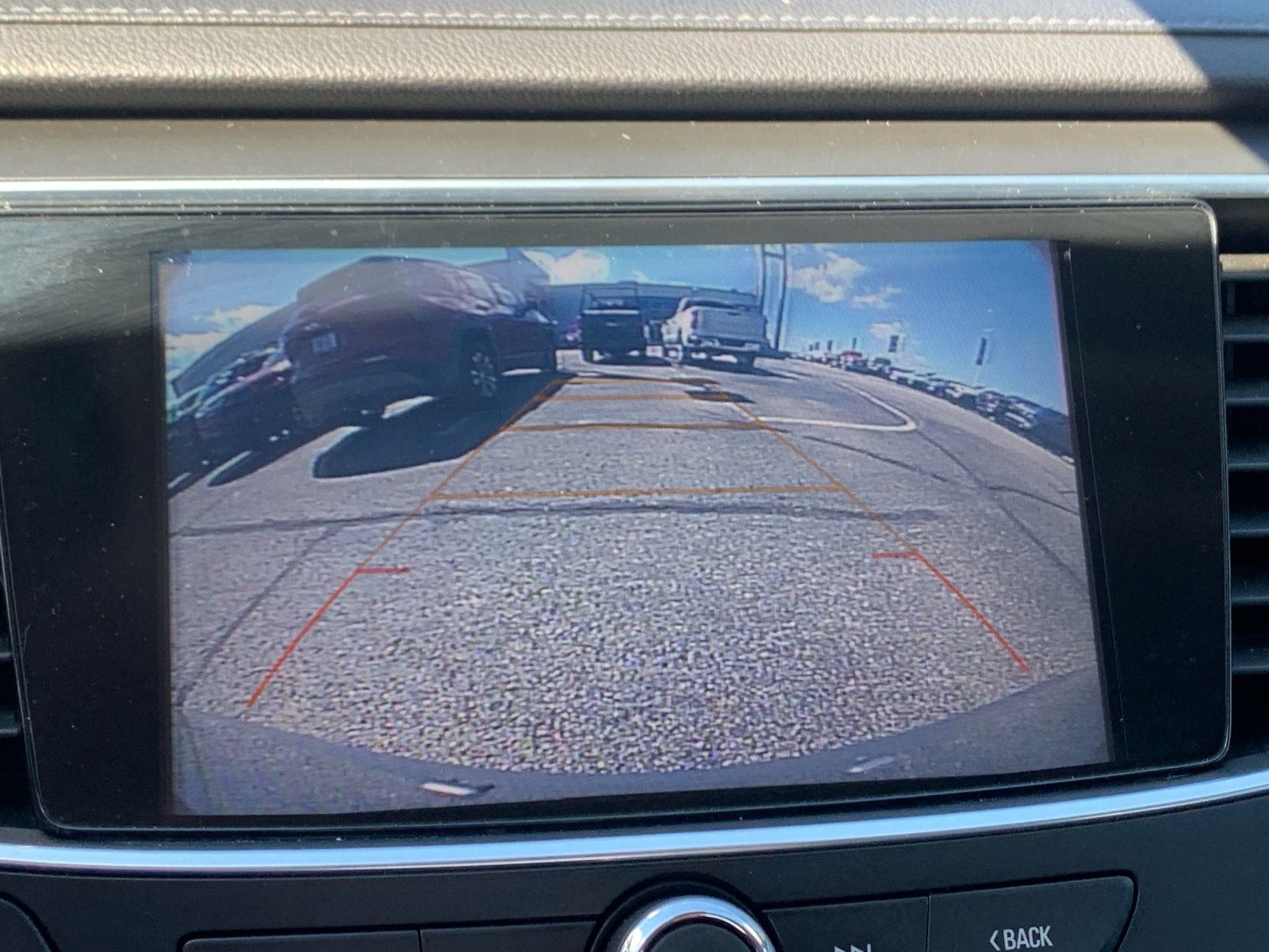 Used 2019  Buick Premium I Group image 21