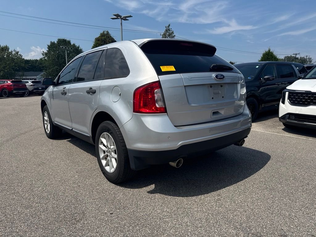Used 2014 Silver Ford SE image 3