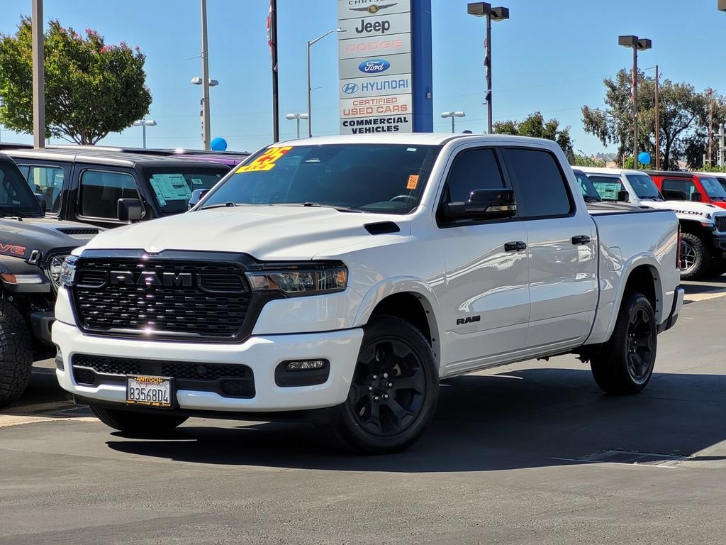 Used 2025 White Ram Big Horn/Lone Star image 8