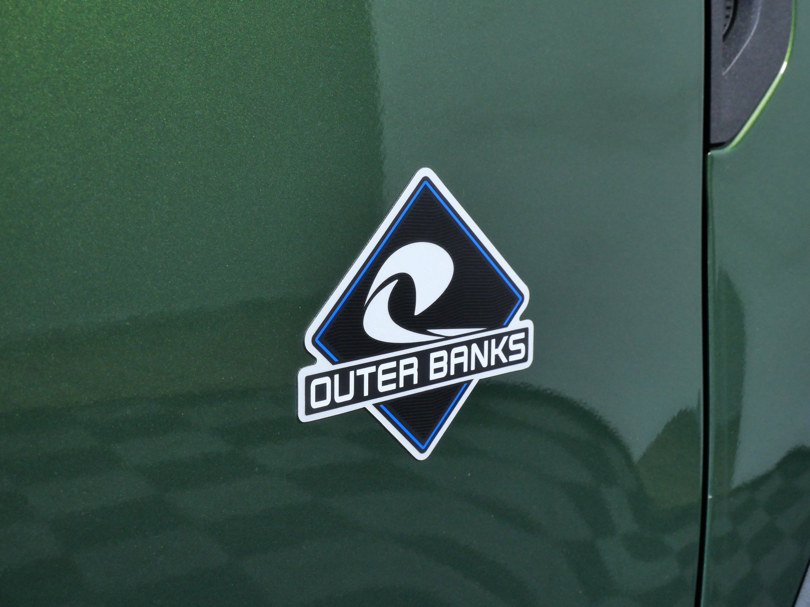 Certified Used 2025 Eruption Green Metallic Ford Outer Banks image 9