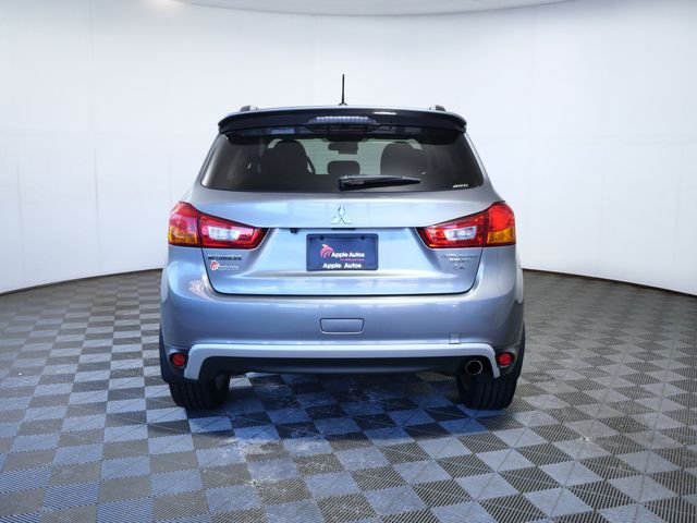 Used 2015 Gray Mitsubishi GT image 7
