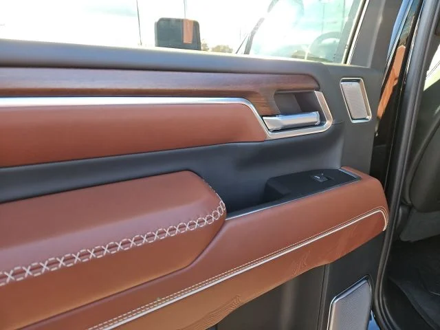 2026 GMC Sierra 3500HD Denali Ultimate - Photo 19