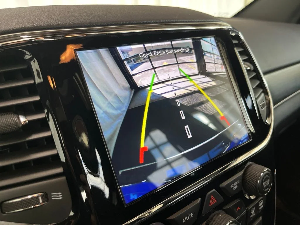 Used 2020 Blue Jeep Limited image 13
