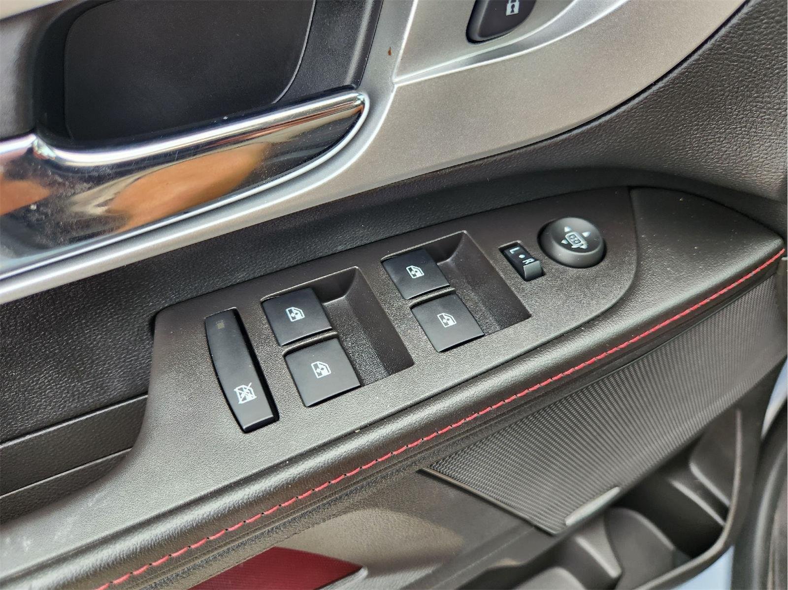 Used 2015 SILVER TOPAZ METALLIC Chevrolet LT image 20