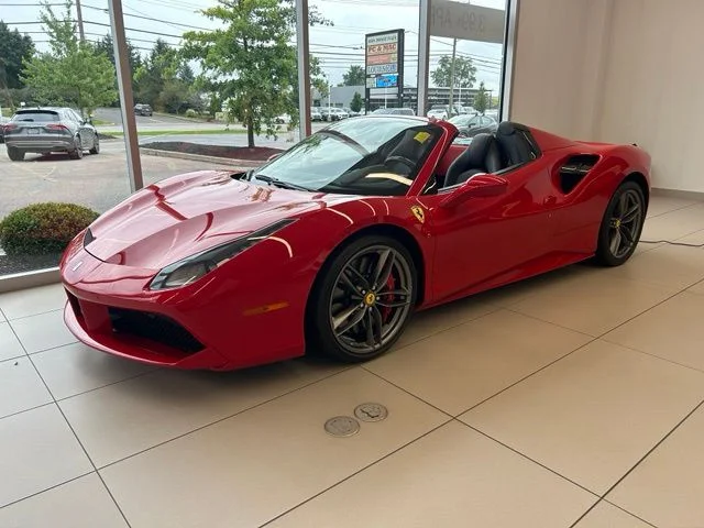 Used 2018 Rosso Corsa Ferrari Base image 1
