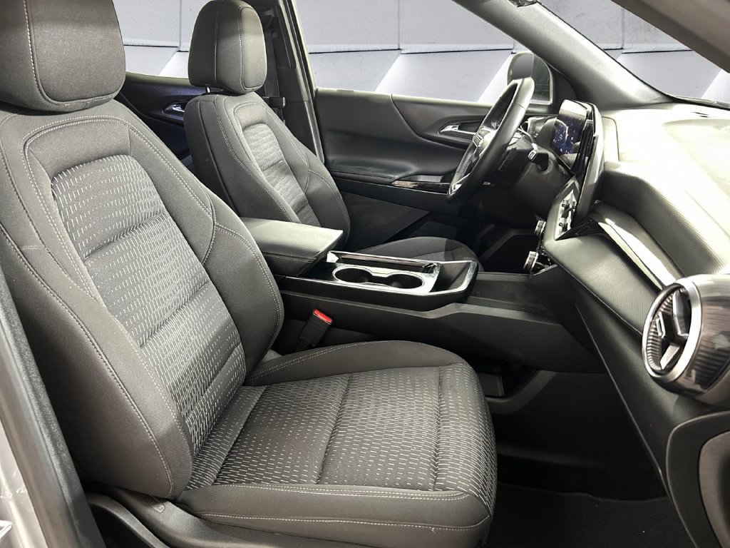 Used 2025 Gray Chevrolet LT image 13