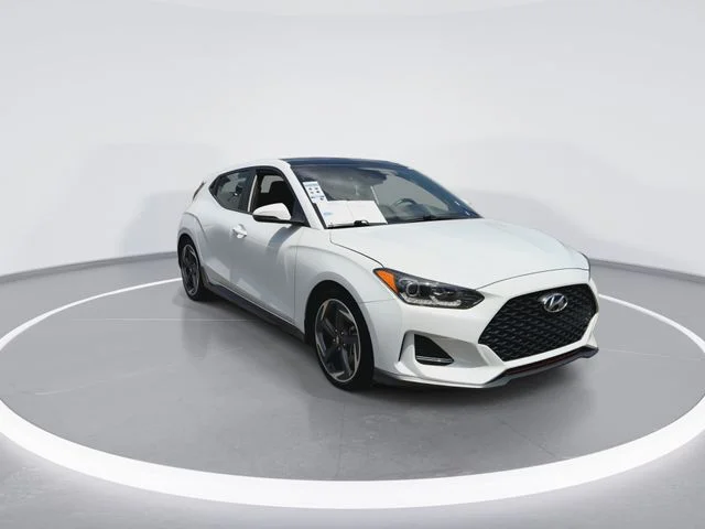 Used 2019 White Hyundai Turbo image 3
