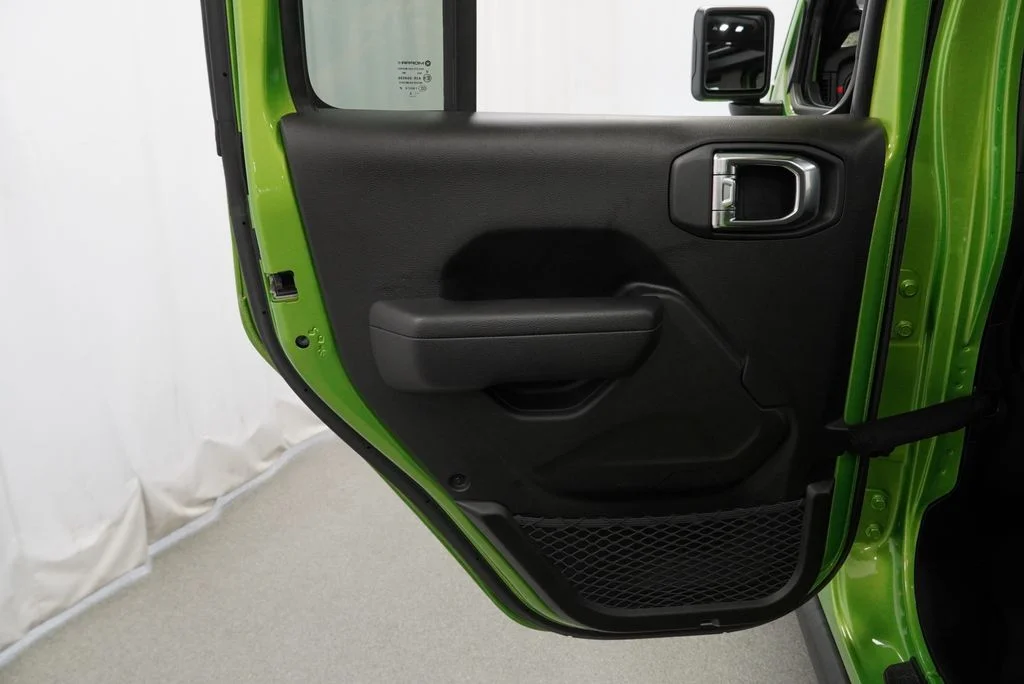 Used 2025  Jeep Rubicon X-Treme Recon image 40