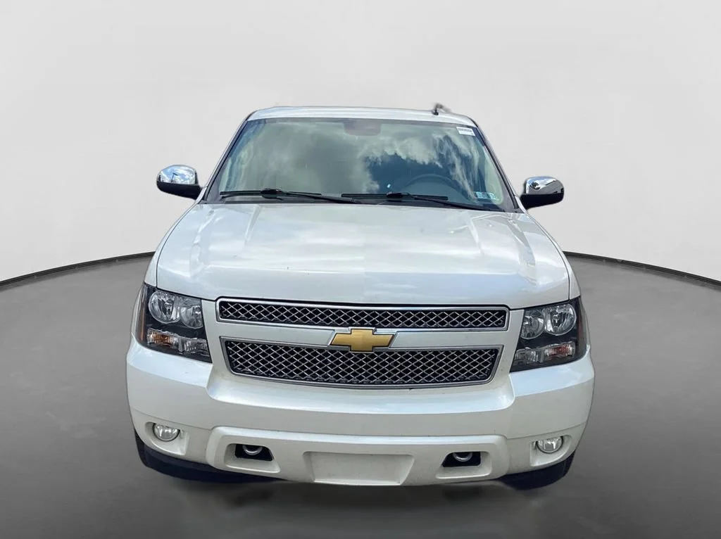 Used 2012 WHITE DIAMOND TRICOAT Chevrolet LTZ image 2