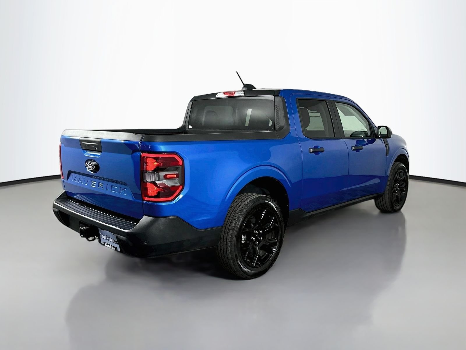 Used 2025 Velocity Blue Ford XLT image 7