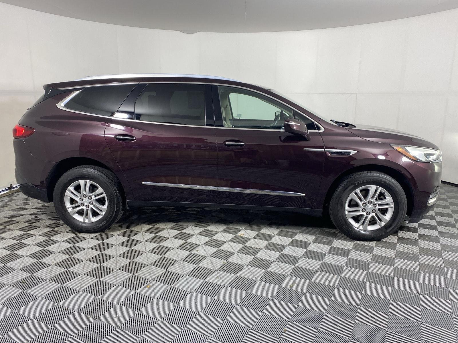 Used 2018 Black Cherry Metallic Buick Essence image 10