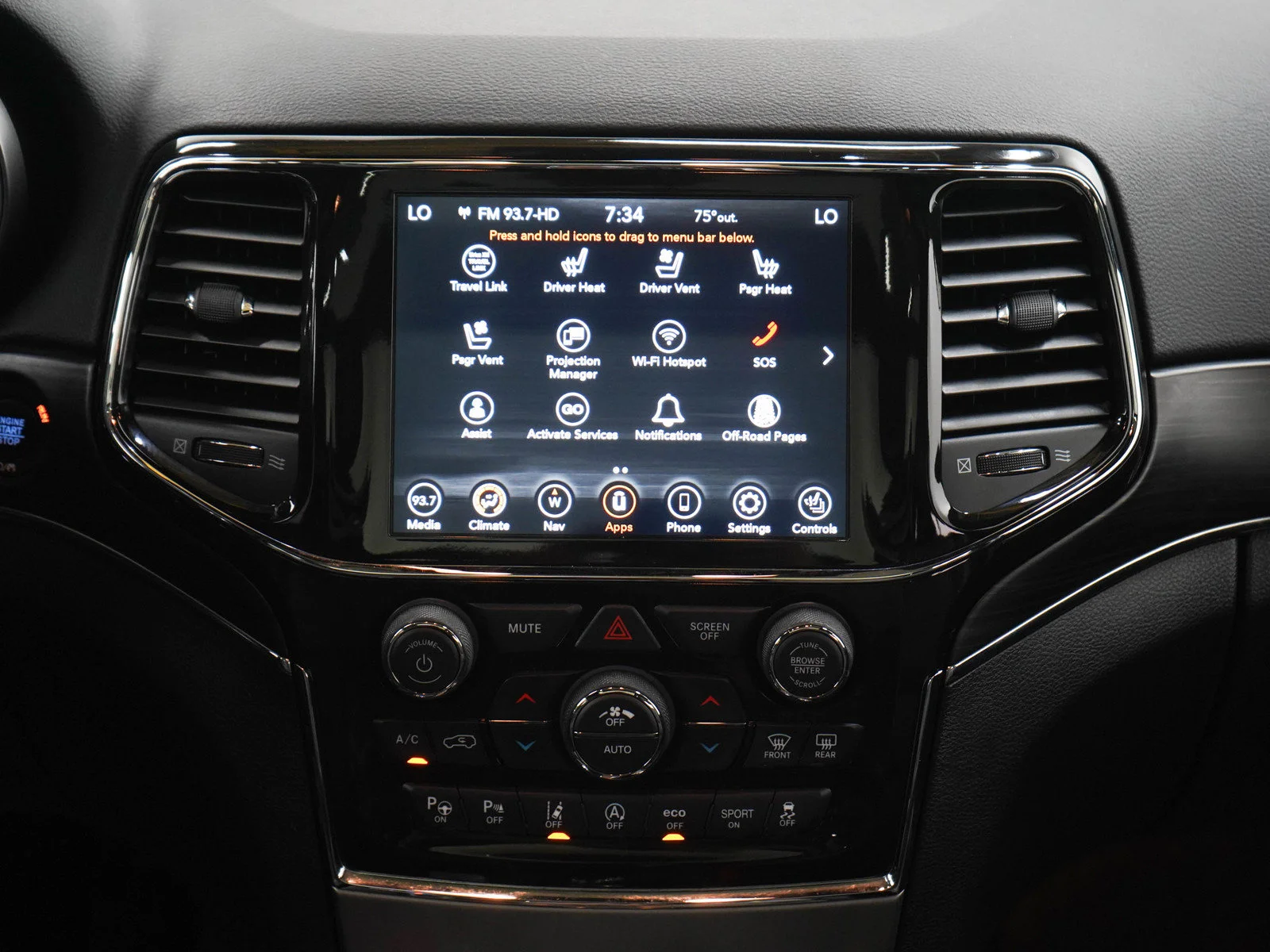 Used 2021 Diamond Black Crystal Pearlcoat Jeep Limited image 15