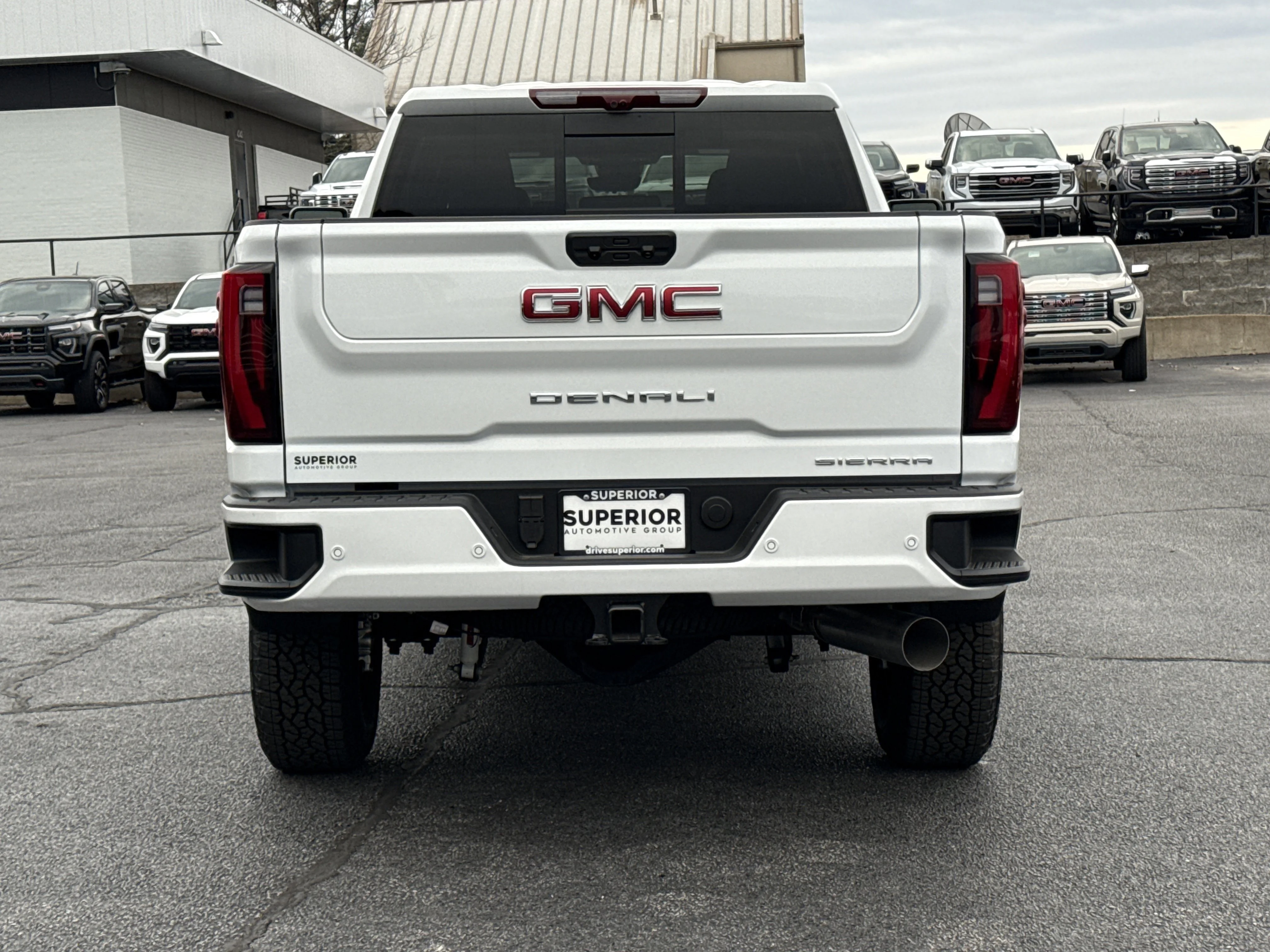 New 2026 Summit White GMC Denali 4WD image 4