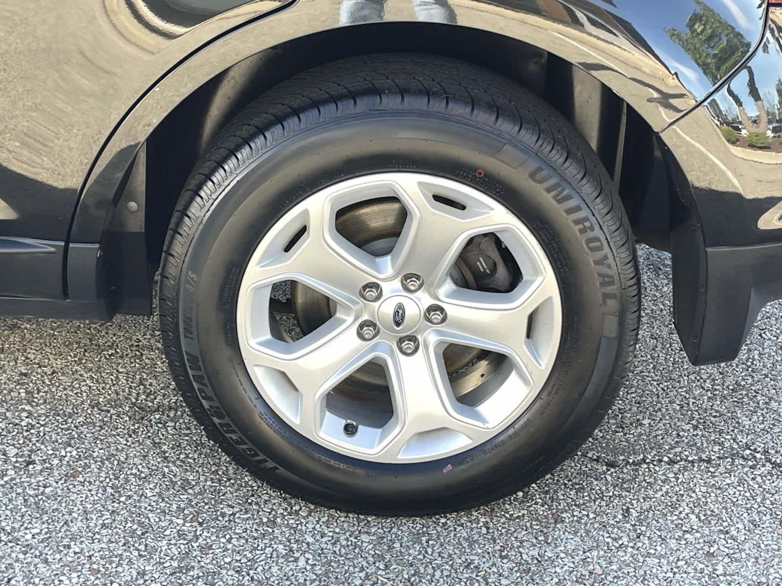 Used 2013 Tuxedo Black Metallic Ford SEL image 21