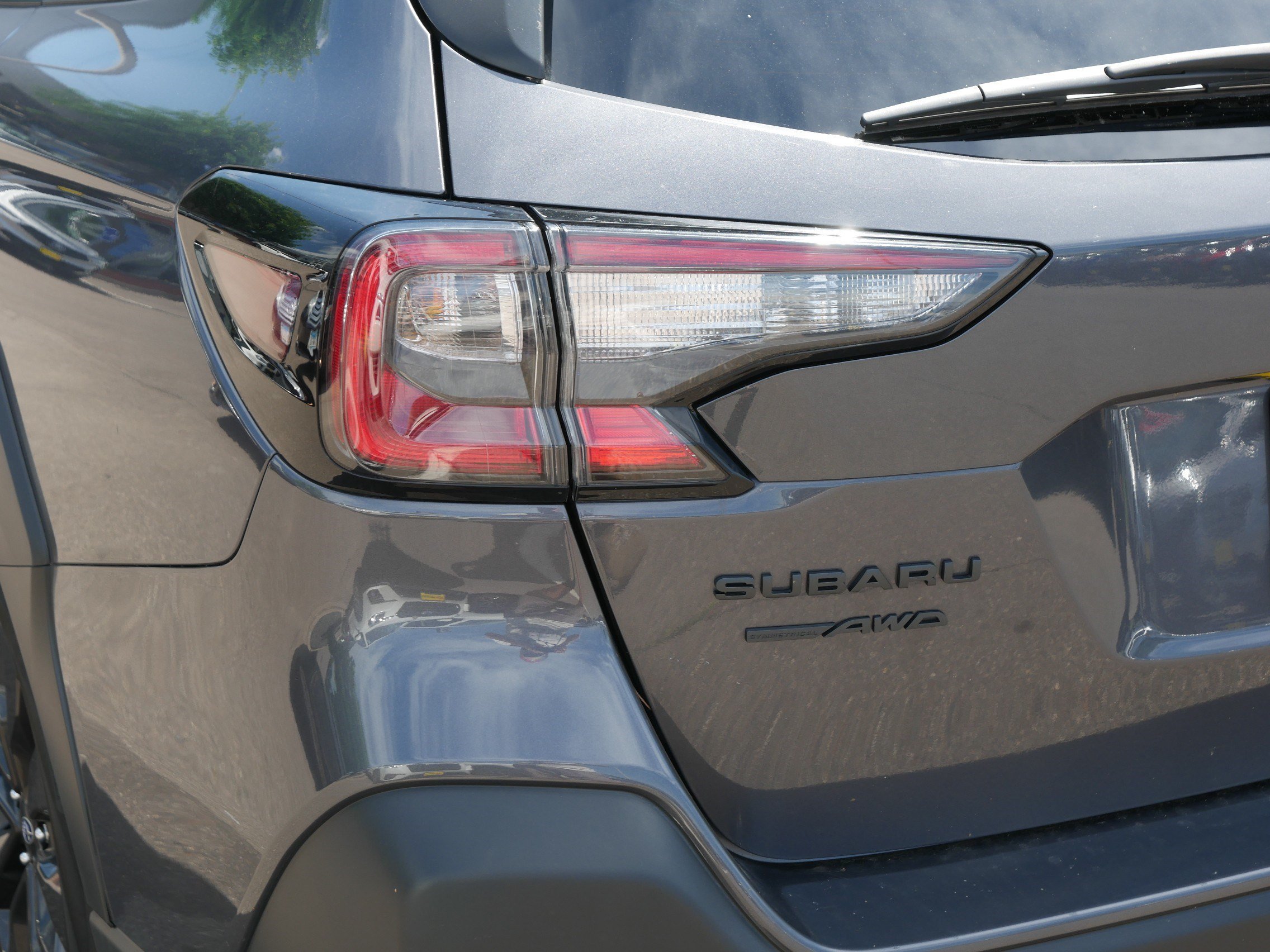 Used 2025 Magnetite Gray Metallic Subaru Onyx Edition image 17