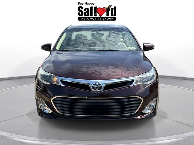 Used 2015 Red Toyota XLE Touring image 8