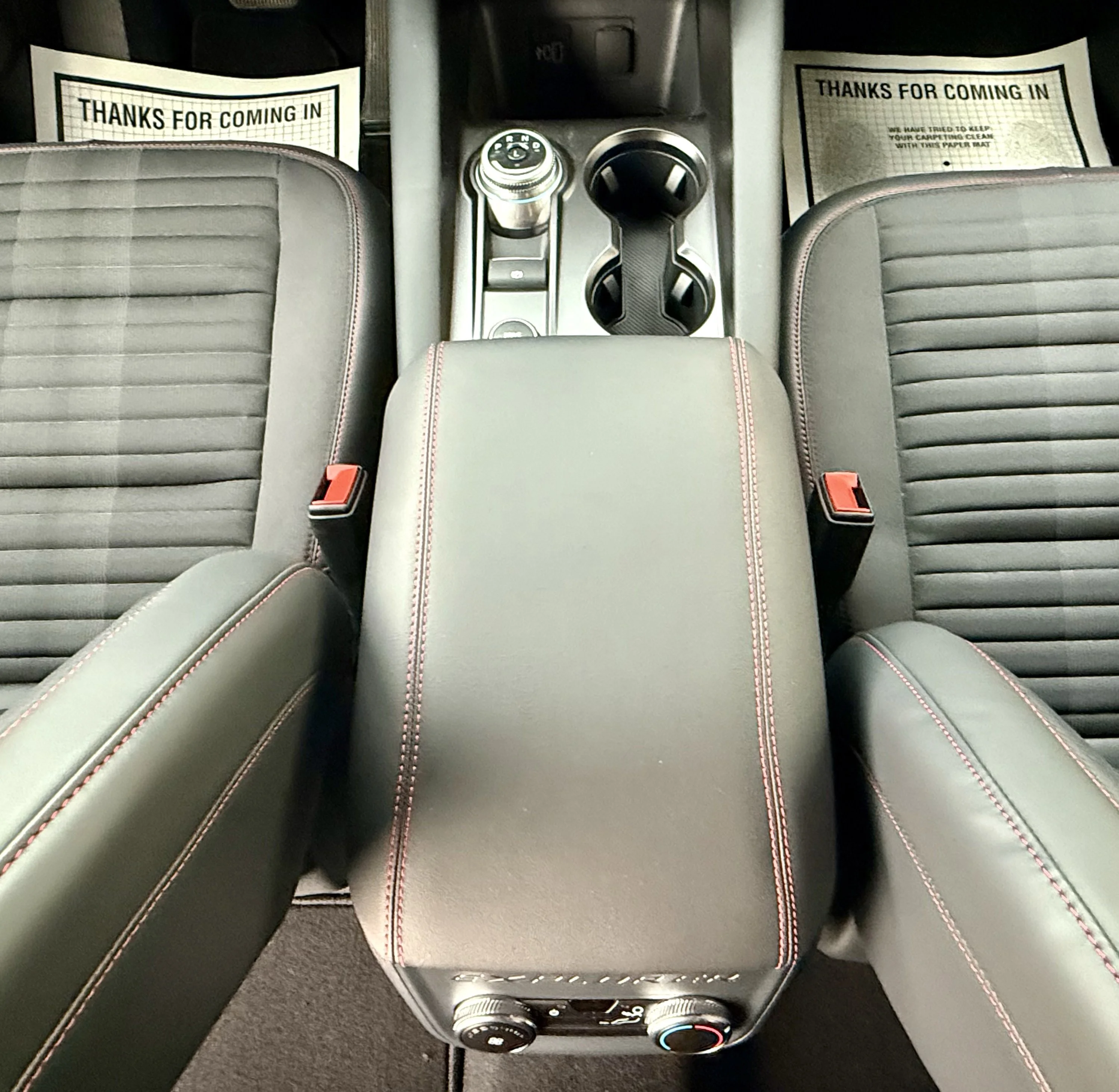 2026 Ford Explorer ST-Line - Photo 14