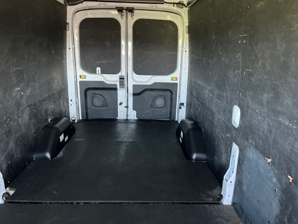Used 2022 White Ford Base image 11