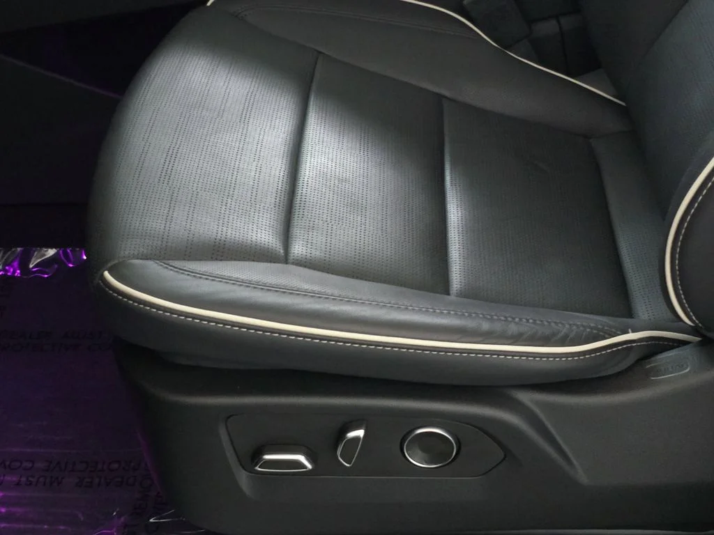 Used 2025 Black Cadillac Sport image 33